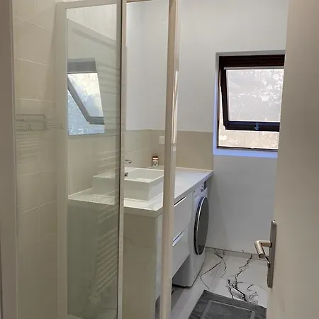 Upscale 80m2 2 Bedroom Near Champs Elysees * París